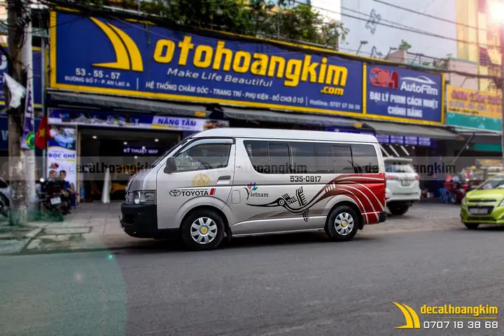 Tem Xe Toyota Hiace 2000