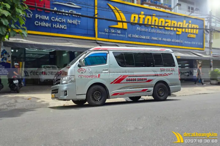Tem Xe Toyota Hiace 2000