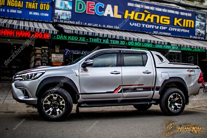 Tem Xe Toyota Hilux