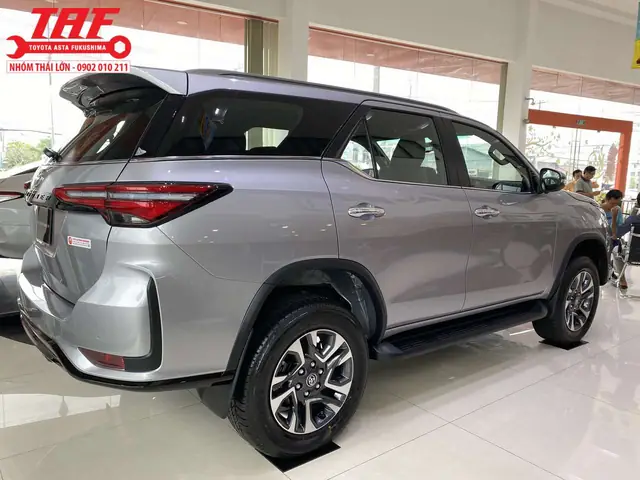 Thái Lớn Toyota Fortuner