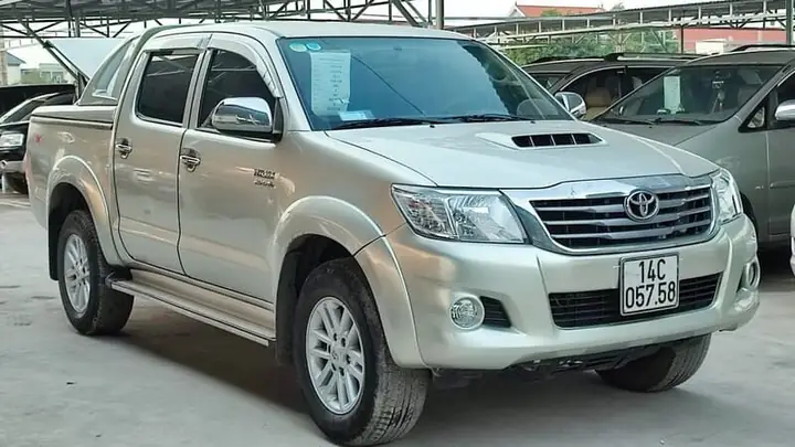 Thông Số Toyota Hilux 2012