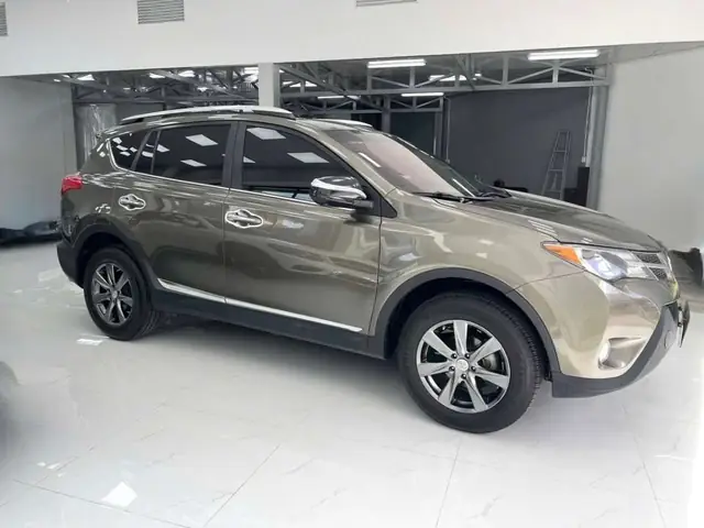 Tim Mua Xe Toyota Rav4