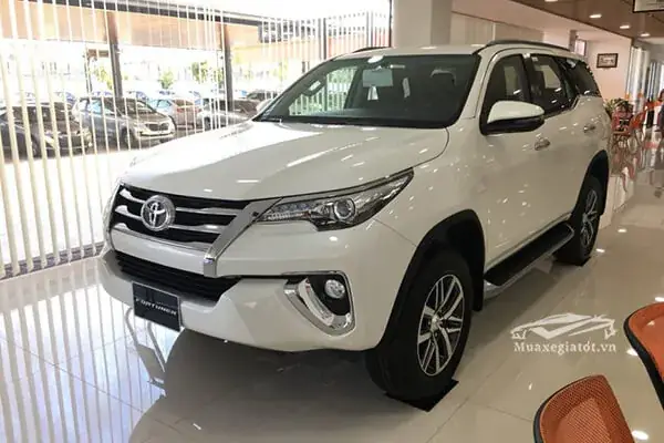 Toyota 4 Chỗ Máy Dầu