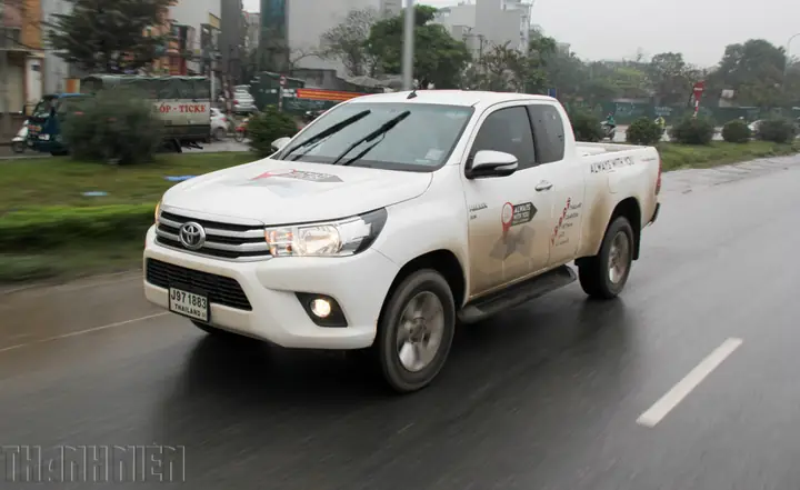 Toyota 7 Chỗ Mới 2107
