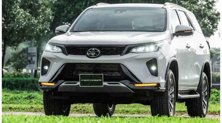Toyota 7 Chỗ Mới
