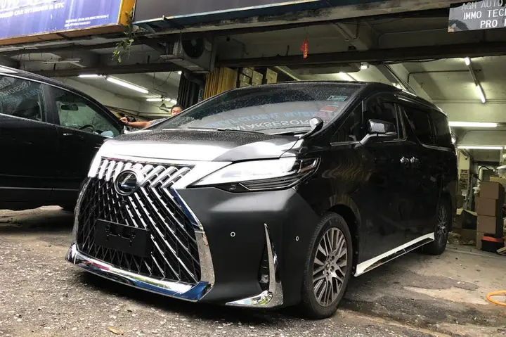 Toyota Alphard Đô I Thu