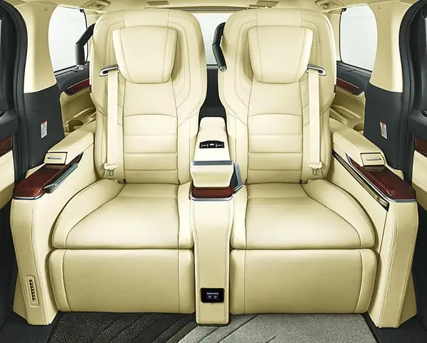 Toyota Alphard Royal Lounge