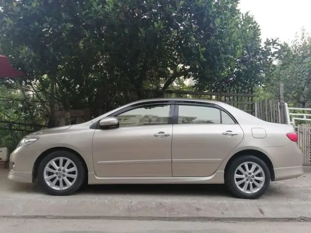 Toyota Altis 2008 Ghi Vàng