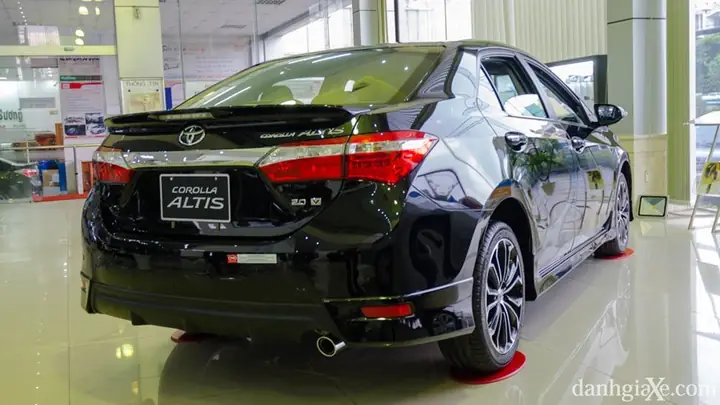 Toyota Altis 2016 Số Sàn