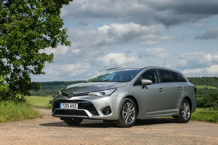 Toyota Avensis Estate Boot Dimensions