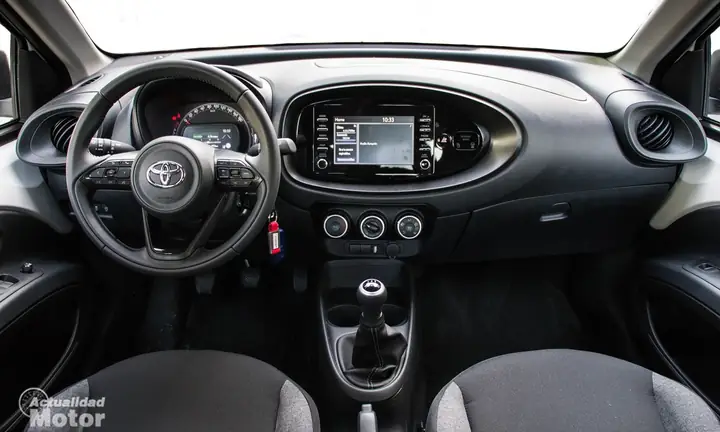Toyota Aygo X Play Interior
