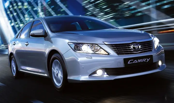 Toyota Camry 2.5 2012 Review