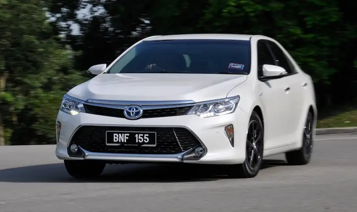 Toyota Camry 2.5 Hybrid 2016