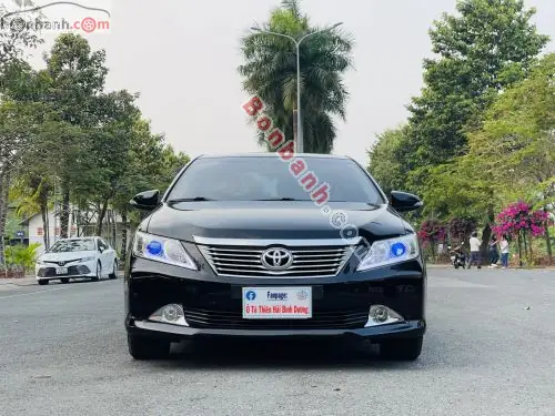 Toyota Camry 2.5q 2013 Giá
