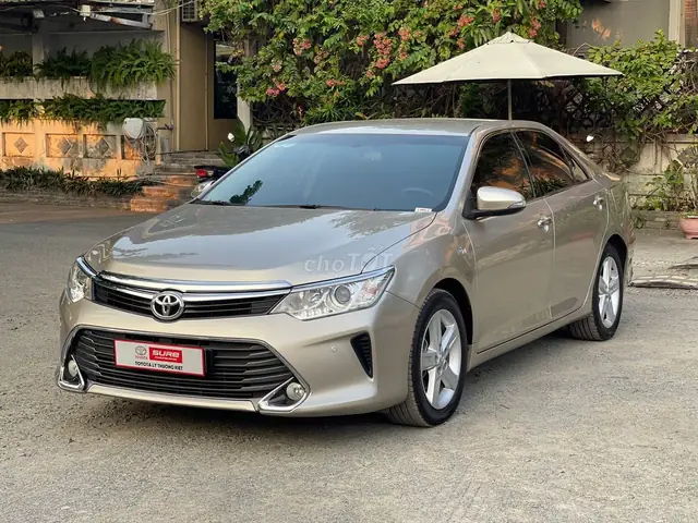 Toyota Camry 2.5q Giam Gia