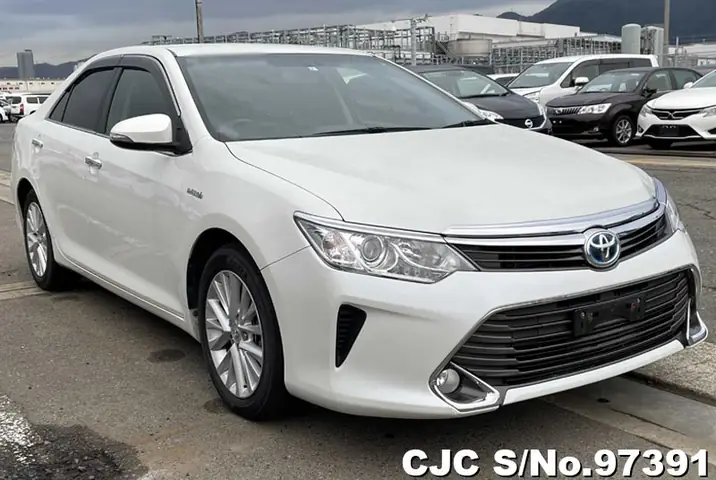 Toyota Camry 2015 2.5 White Toyota Camry 2015 2.5 White