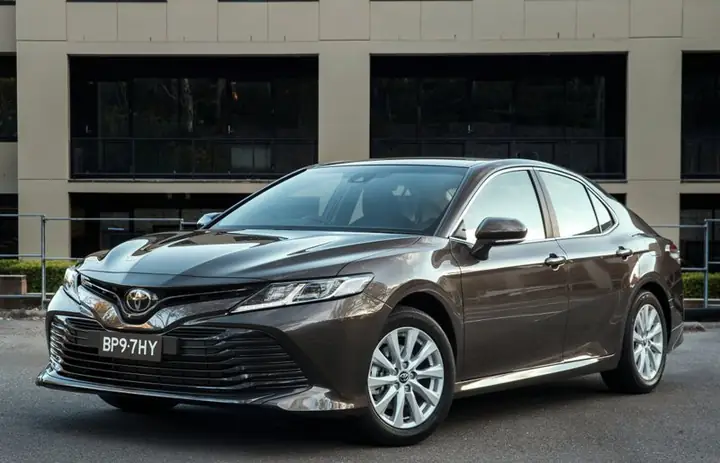 Toyota Camry 2017 Model Price