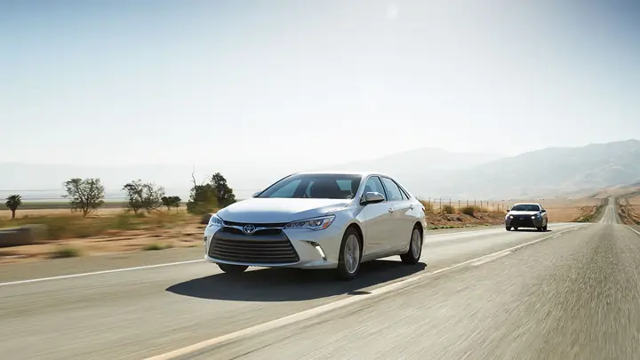 Toyota Camry 2017 Models Comparison