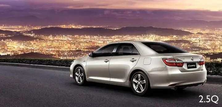 Toyota Camry 2018 Xang 100km