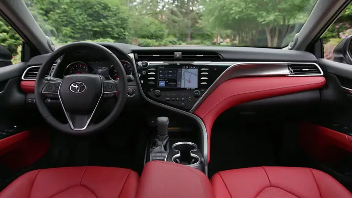 Toyota Camry 2018 Xse Interior