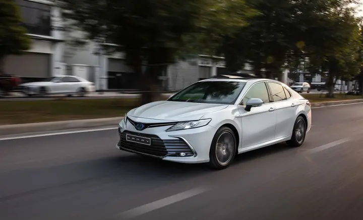 Toyota Camry Danh Gia-xe Cung