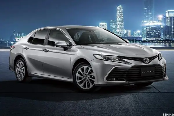 Toyota Camry 價格