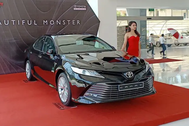 Toyota Camry Nhập Thái Lan