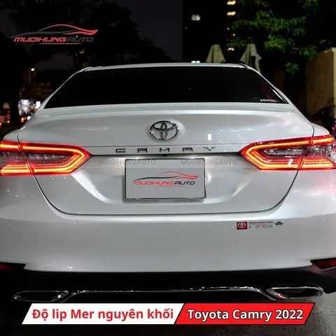 Toyota Camry Phu My Hung
