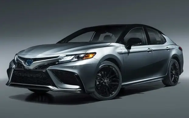 Toyota Camry Số Sàn