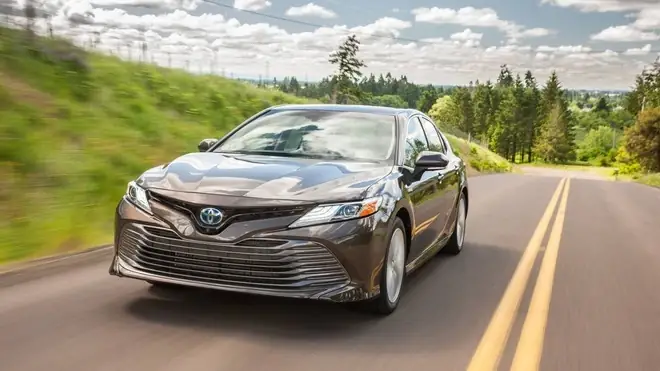 Toyota Camry Xle Hybrid 2018