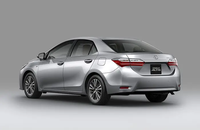 Toyota Corolla 2018 Giá