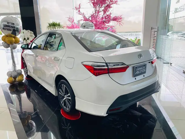 Toyota Corolla 2020 Giá