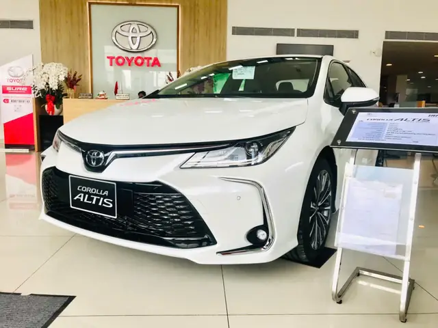 Toyota Corolla Altis V Toyota Corolla Altis V