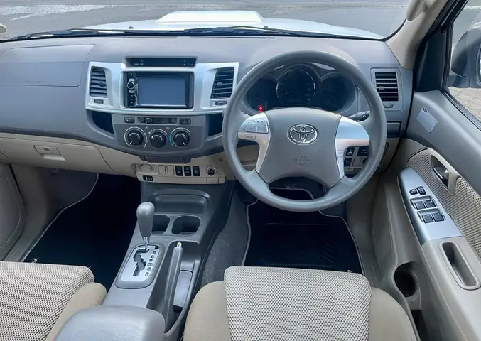 Toyota Fortuner 2013 Interior