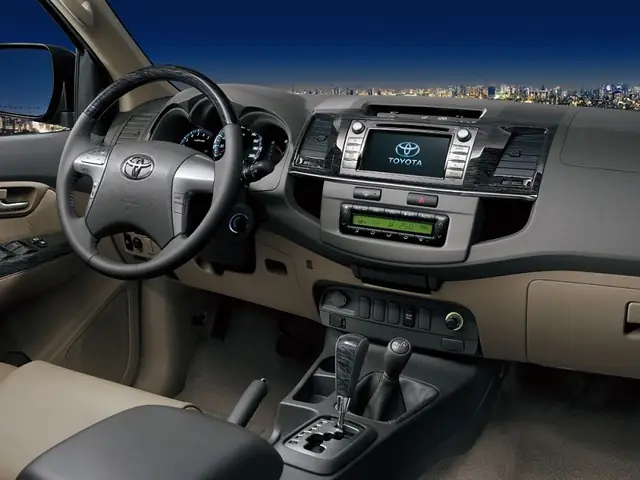 Toyota Fortuner V 2014 Toyota Fortuner V 2014