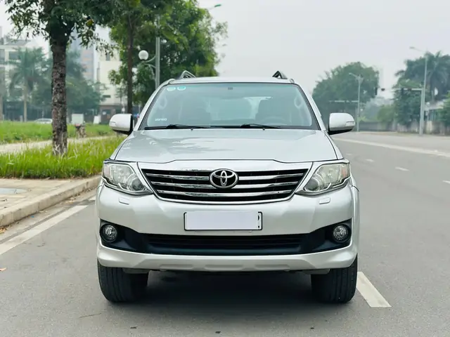 Toyota Fortuner V 2014 Toyota Fortuner V 2014