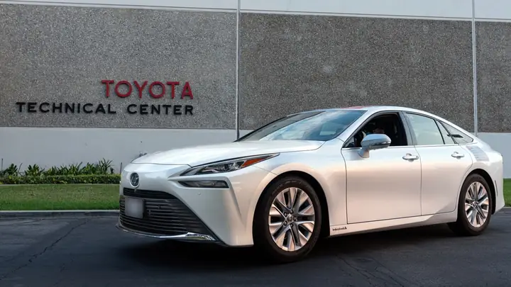 Toyota Fuel Cell Car