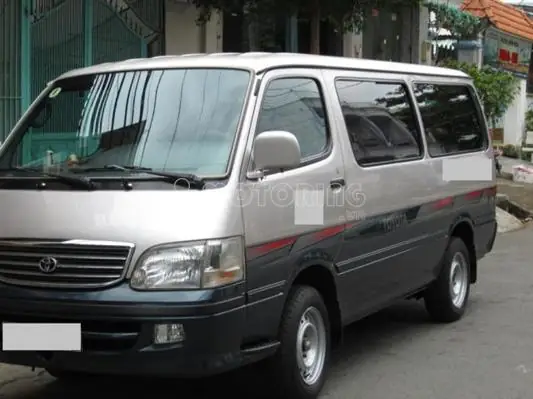 Toyota Hiace 12 Chỗ