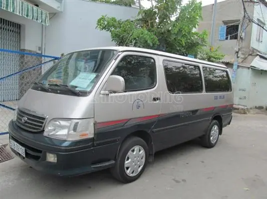Toyota Hiace Super Wagon