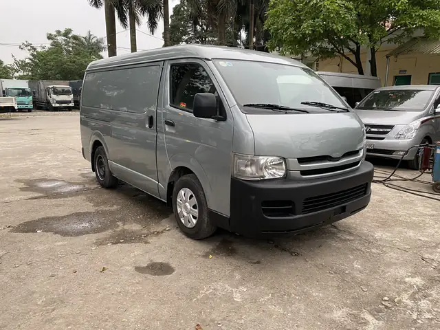 Toyota Hiace Van Cũ