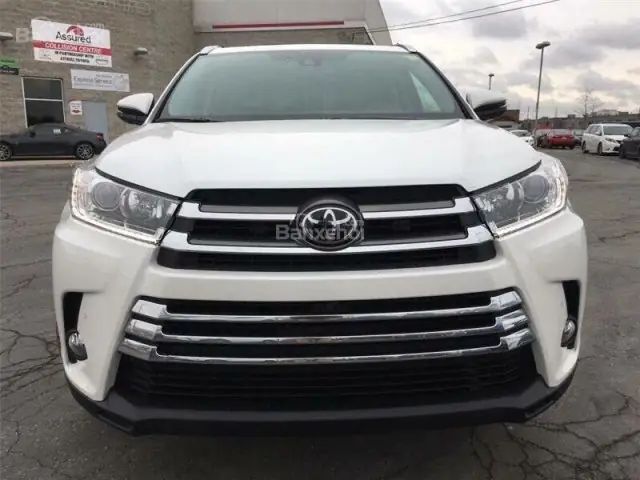 Toyota Highlander 2018 Giá
