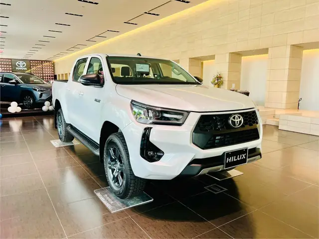 Toyota Hilux 2.4 E 4x2 At