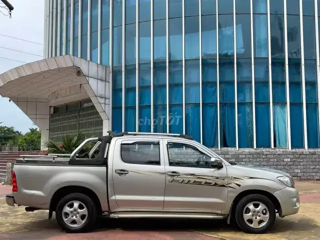 Toyota Hilux Cũ 2010