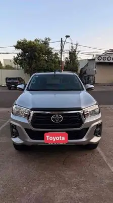Toyota Hilux Gia Lai