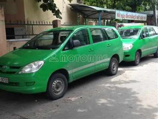 Toyota Innova 2.0 J