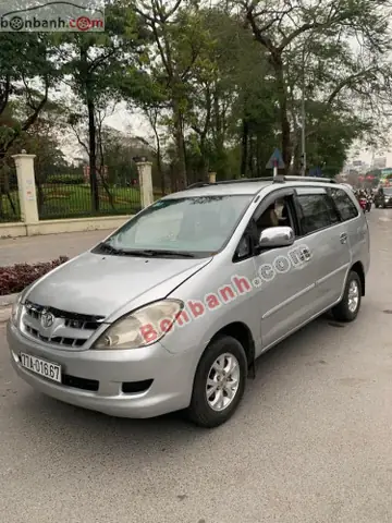 Toyota Innova 2006 J