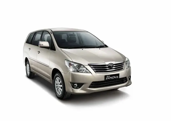 Toyota Innova 2012 E
