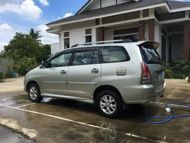 Toyota Innova G 2006
