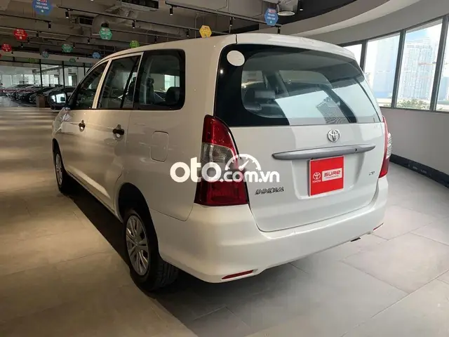 Toyota Innova J 2014