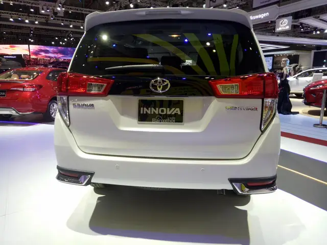 Toyota Innova Venturer 2019